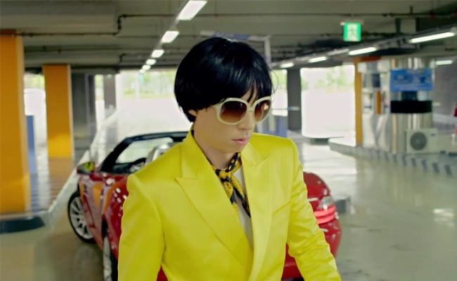 Gangnam Style Yellow Suit Guy