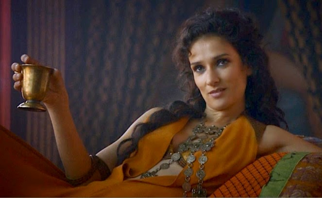 Ellaria Sand Costume | DIY Guides for Cosplay & Halloween