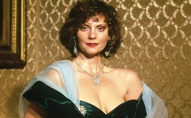 Miss Scarlet (Lesley Ann Warren) is a character from the board game, Clue. 