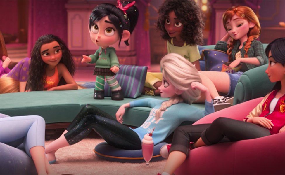 7. Elsa with Blue Hair in Ralph Breaks the Internet - wide 5