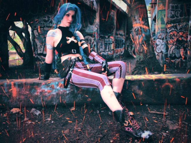 Jinx from Arcane Costume, Carbon Costume