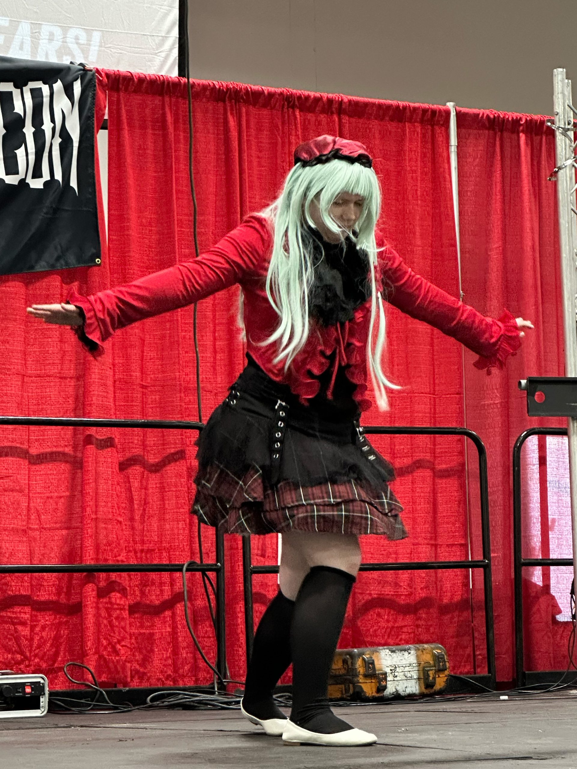 Mutsumi Wakaba Cosplay from BanG Dream: Ave Mujica - The Die is Cast