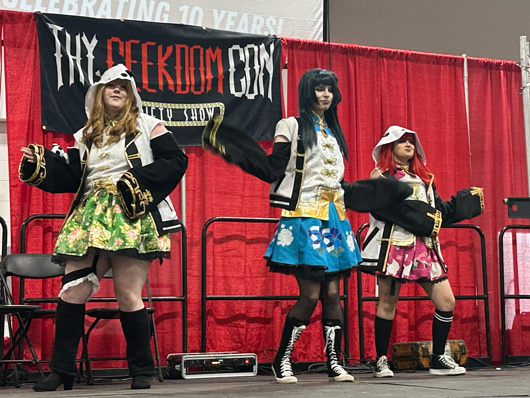 Kotori Minami and Mozomi Tojo Cosplay from Love Live