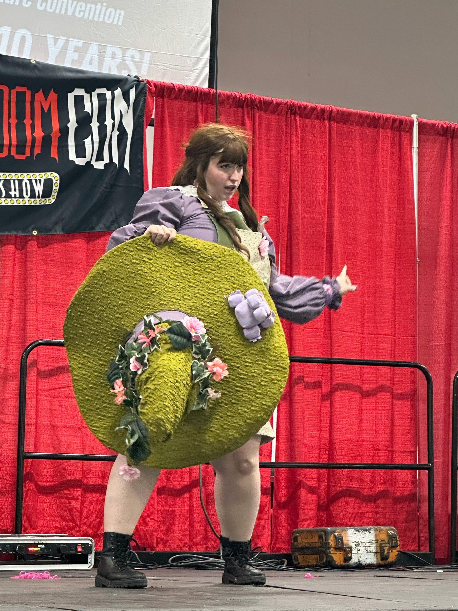 The Great Witch Shelby Cosplay from Empires